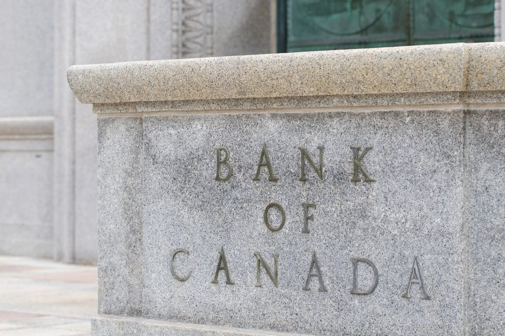 La Banque du Canada abaisse son taux directeur. Qu’est-ce que ça signifie pour vous!